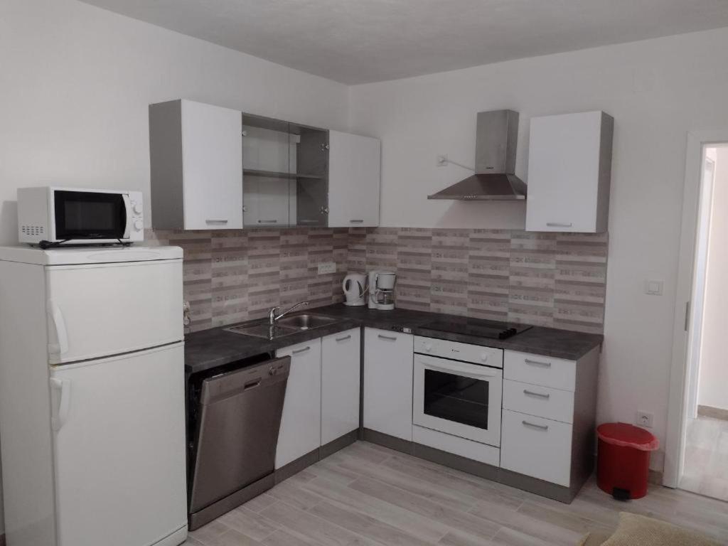 Gordana Apartmani Ljubac  Exterior photo
